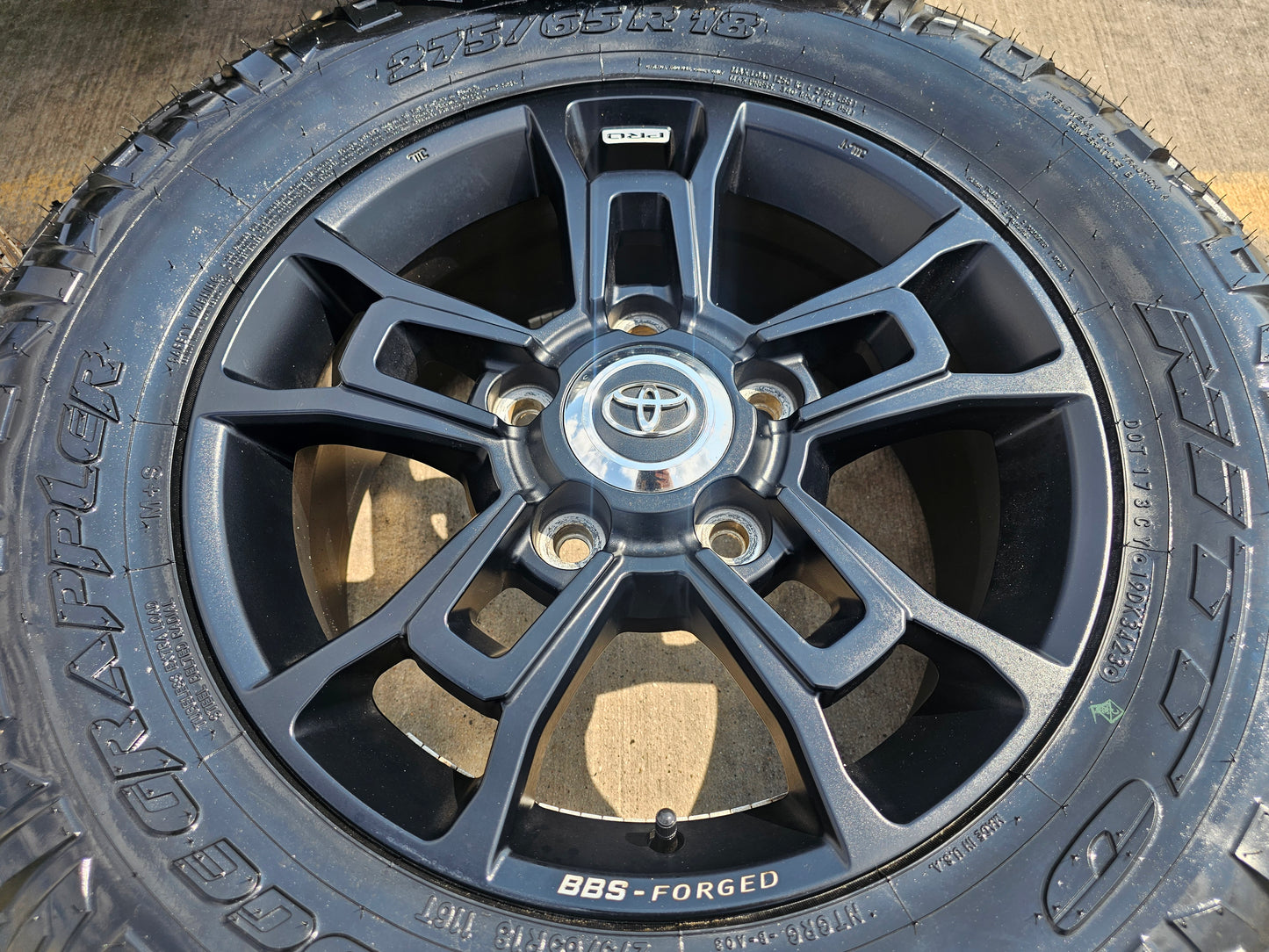 18" Toyota Tundra TRD PRO BBS Forged OEM wheels rims 75238 75255 5x150 NITTO