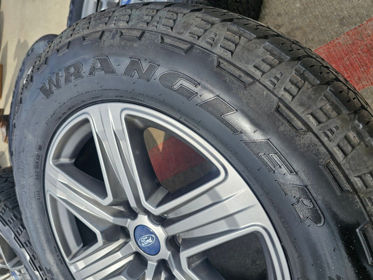 20" Ford F-150 FX-4 Expedition OEM 10172 10143 wheels rims tires
