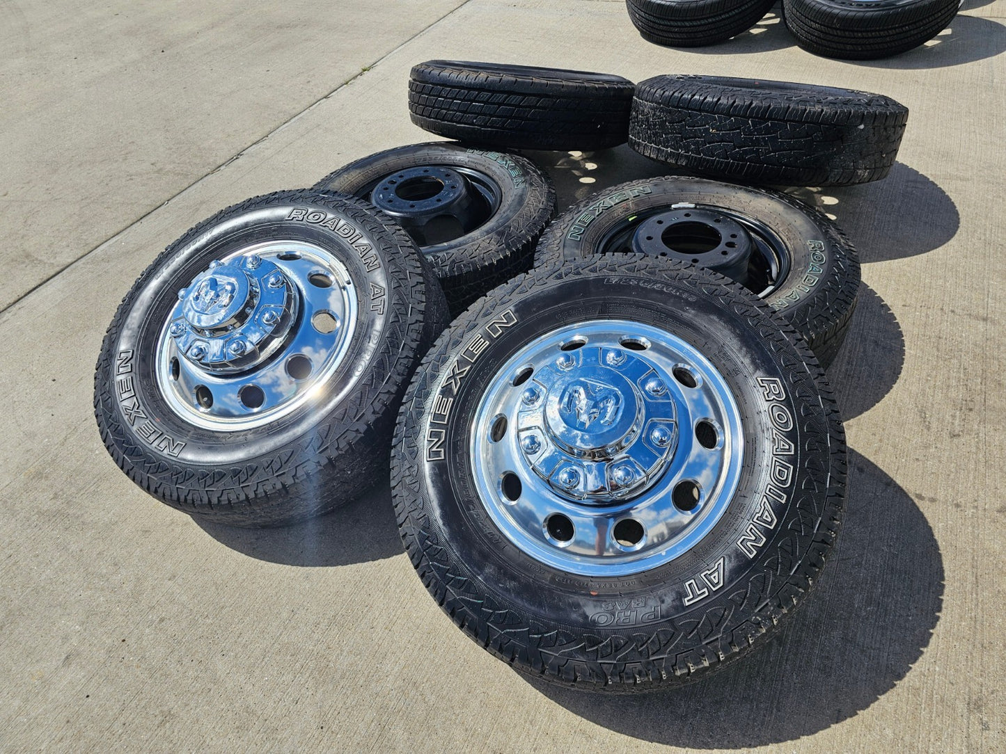 17" Dodge Ram 3500 Dually Laramie 8x200 wheels rims 2701 2702 OEM 2023 2024 2025