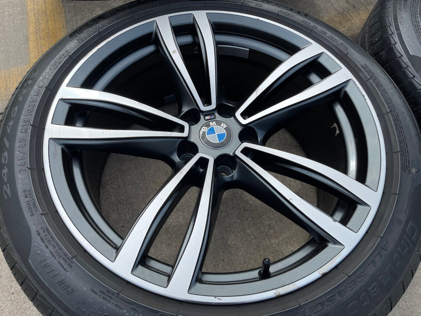 19" BMW OEM 4 5 6 7 8 650i 740i 840i Series wheels rims 2020 2021 2022 2023 2024