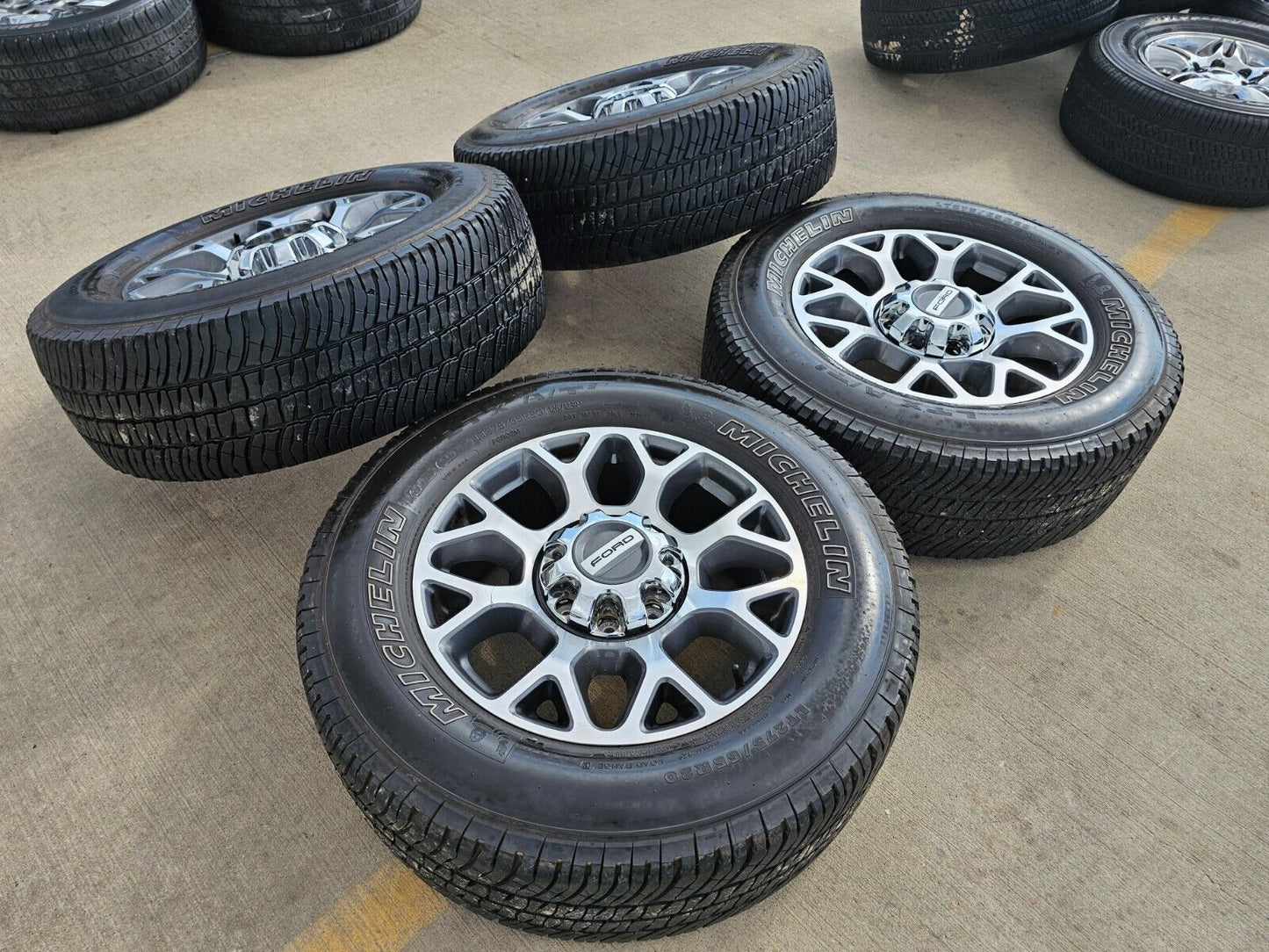 20" Ford F-250 F-350 OEM Lariat wheels rims 10292 tires