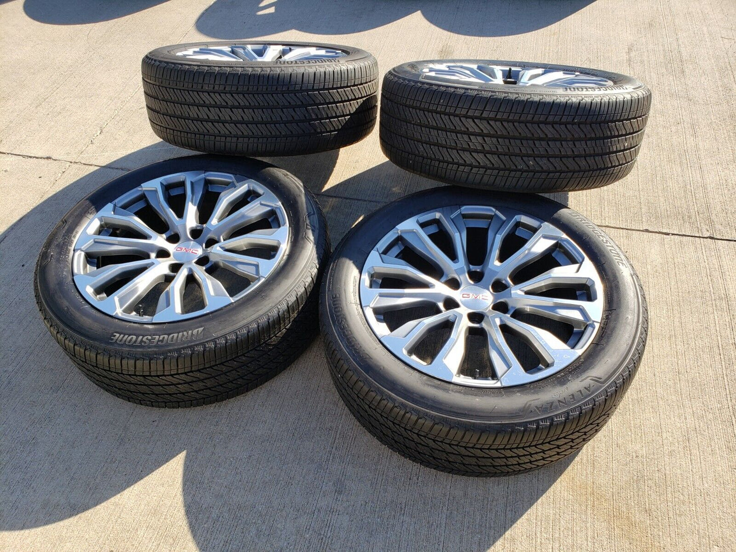 22" GMC Yukon Sierra Chevy Tahoe Silverado OEM wheels rims tires 14025 97000