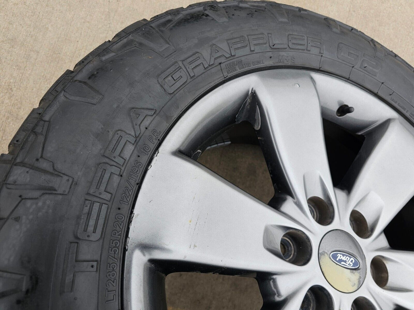 20" Ford Expedition F-150 OEM gray wheels rims 3833 3896 tires NITTO