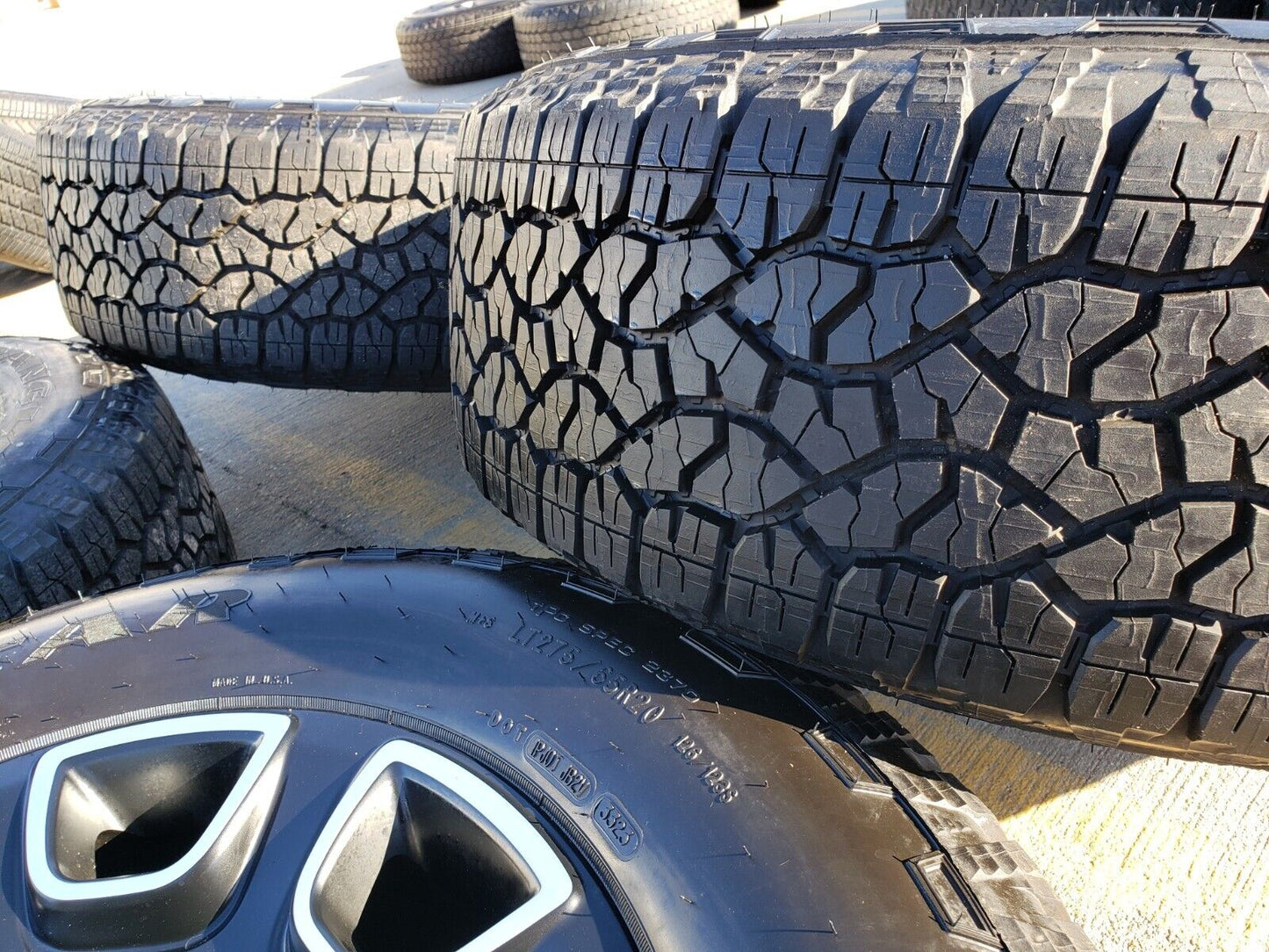 20" Ford F-250 F-350 OEM Lariat Platinum wheels rims 10486 A/T tires 2023 2024