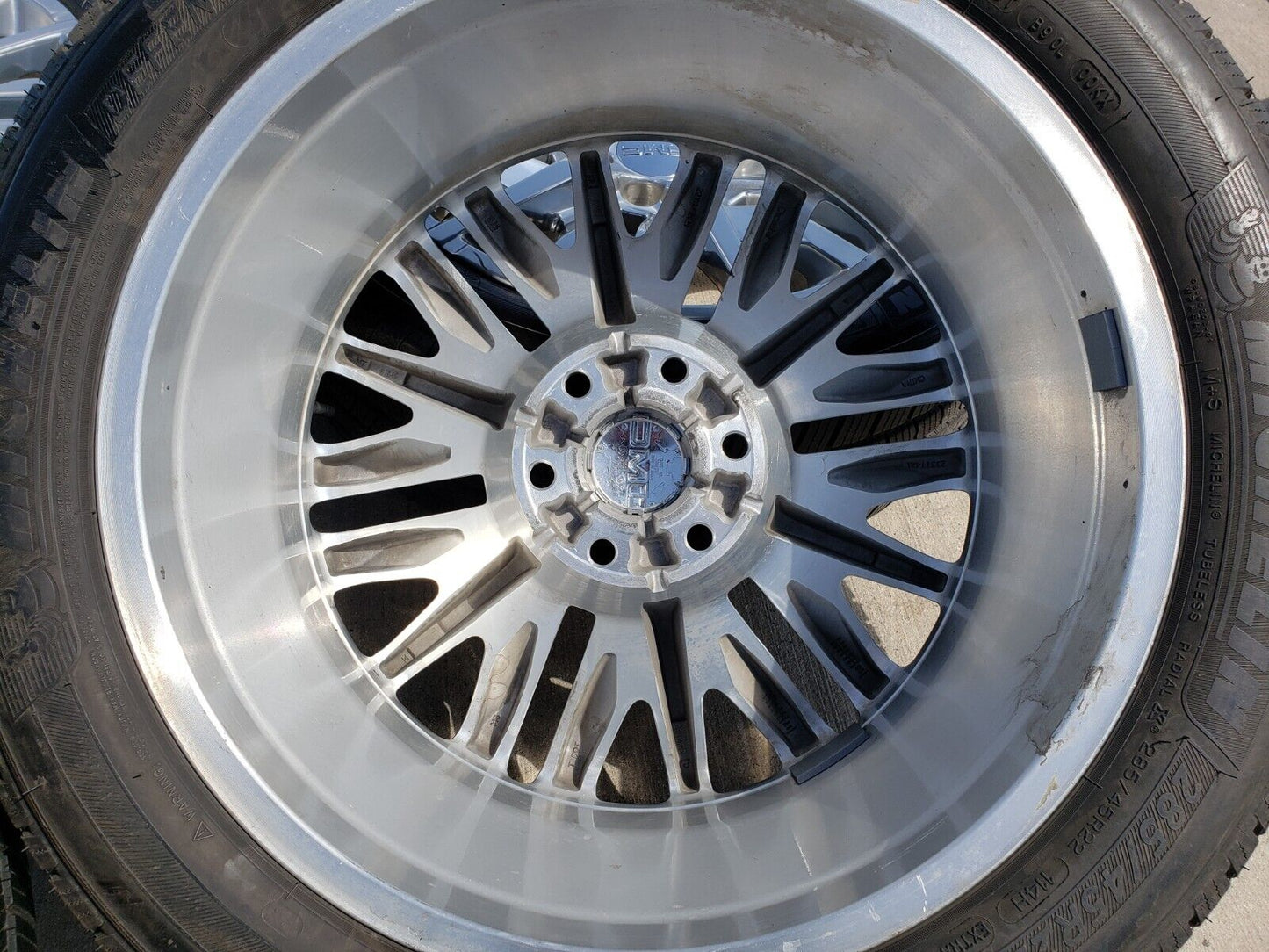 22" GMC Sierra Yukon DENALI Silverado OEM 5921 wheels rims tires