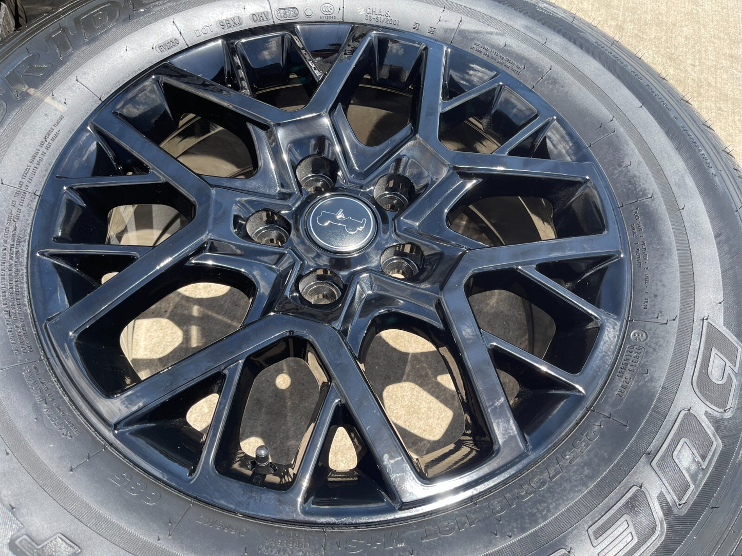 18" Jeep Wrangler Grand Cherokee Gladiator Black OEM wheels rims 2024 2025 NEW