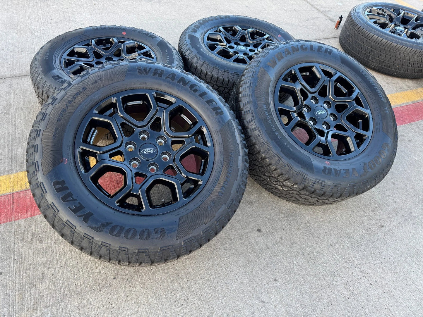 18" Ford F-150 OEM rims wheels 95049 10340 Expedition 2023 2024 2025 2026 NEW
