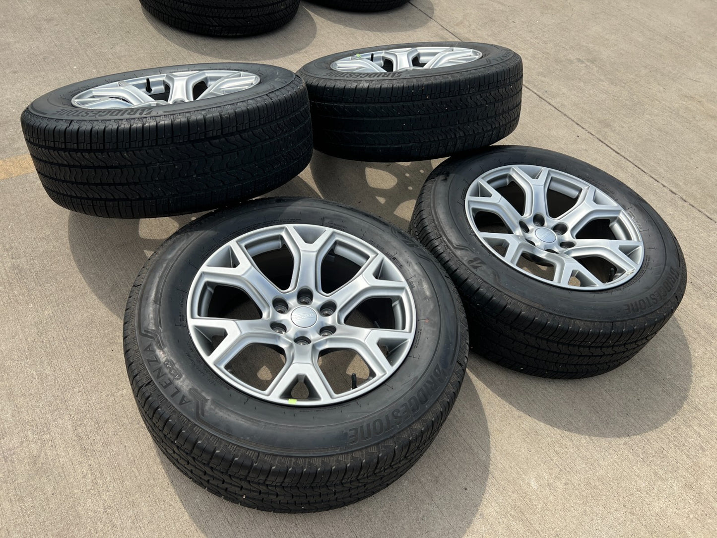 20" Dodge Ram 1500 OEM LIMITED wheels rims tires Jeep Grand Wagoneer BRIDGESTONE