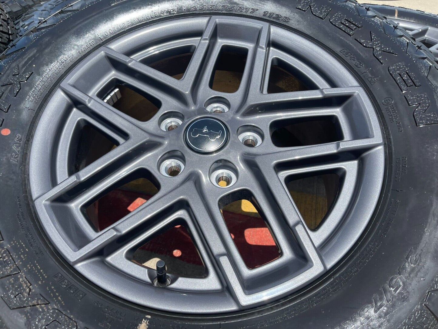 17" Jeep Wrangler Rubicon Sport S OEM wheels rims 51649 Gladiator 2024 2025 NEW