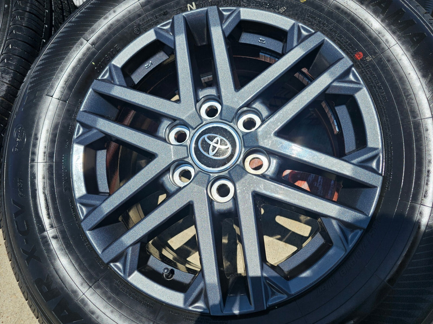 18" Toyota Tundra Sequoia OEM wheels rims GRAY 75281 LX600 2024 2025 NEW