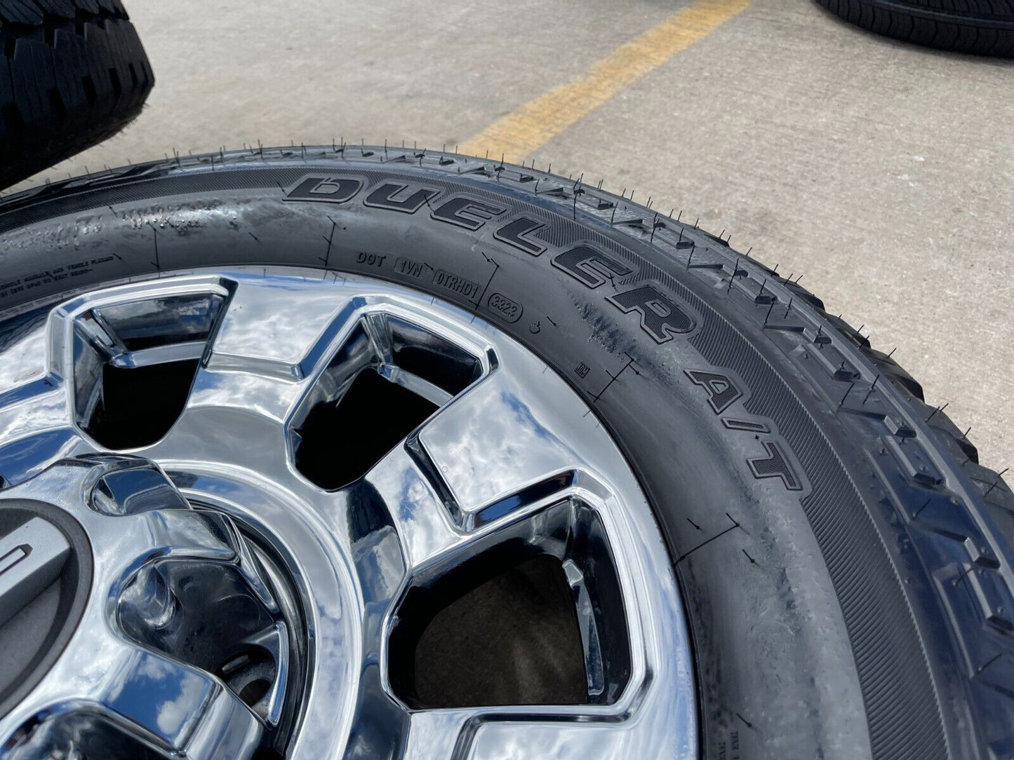 20" Ford F-250 F-350 OEM chrome Lariat wheels rims 10295 tires 2023 2024