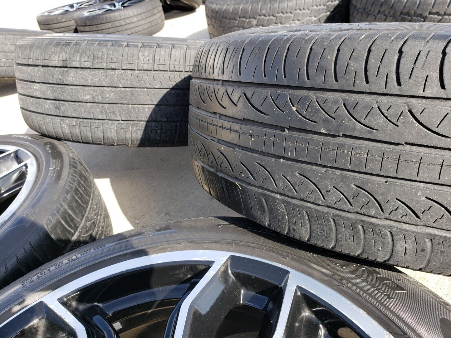 19" Ford Mustang GT OEM wheels rims 3909 tires 2013 2014 2015 2016 2019 2020