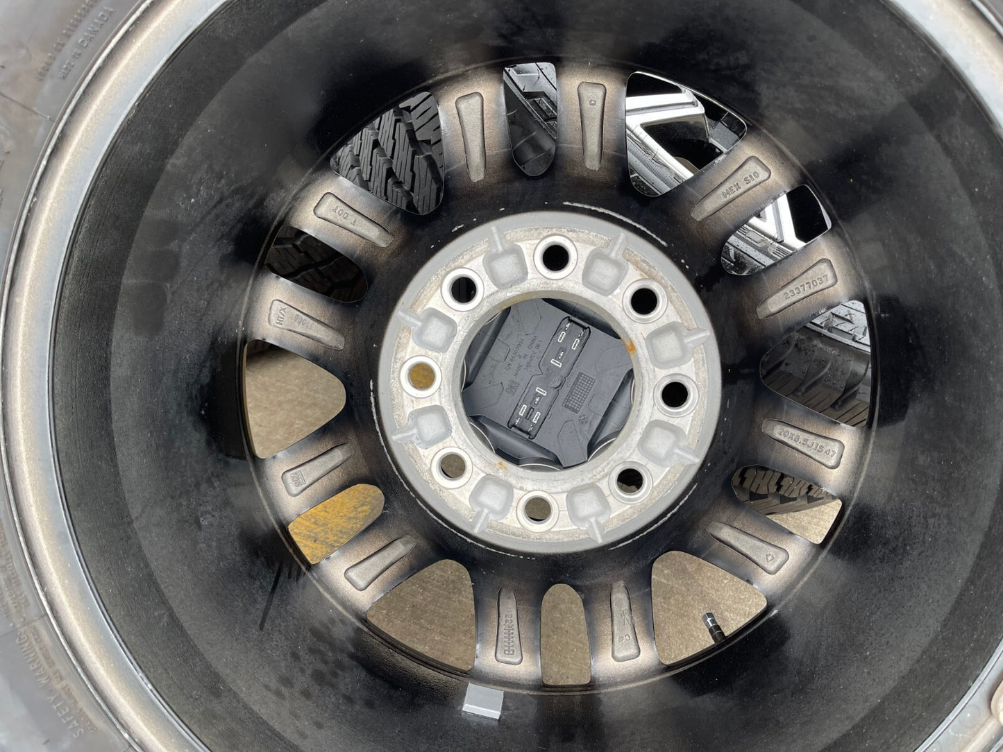 20" GMC Sierra AT4 2500 3500 OEM wheels rims 5950 Silverado 2023 2024 2025 2026