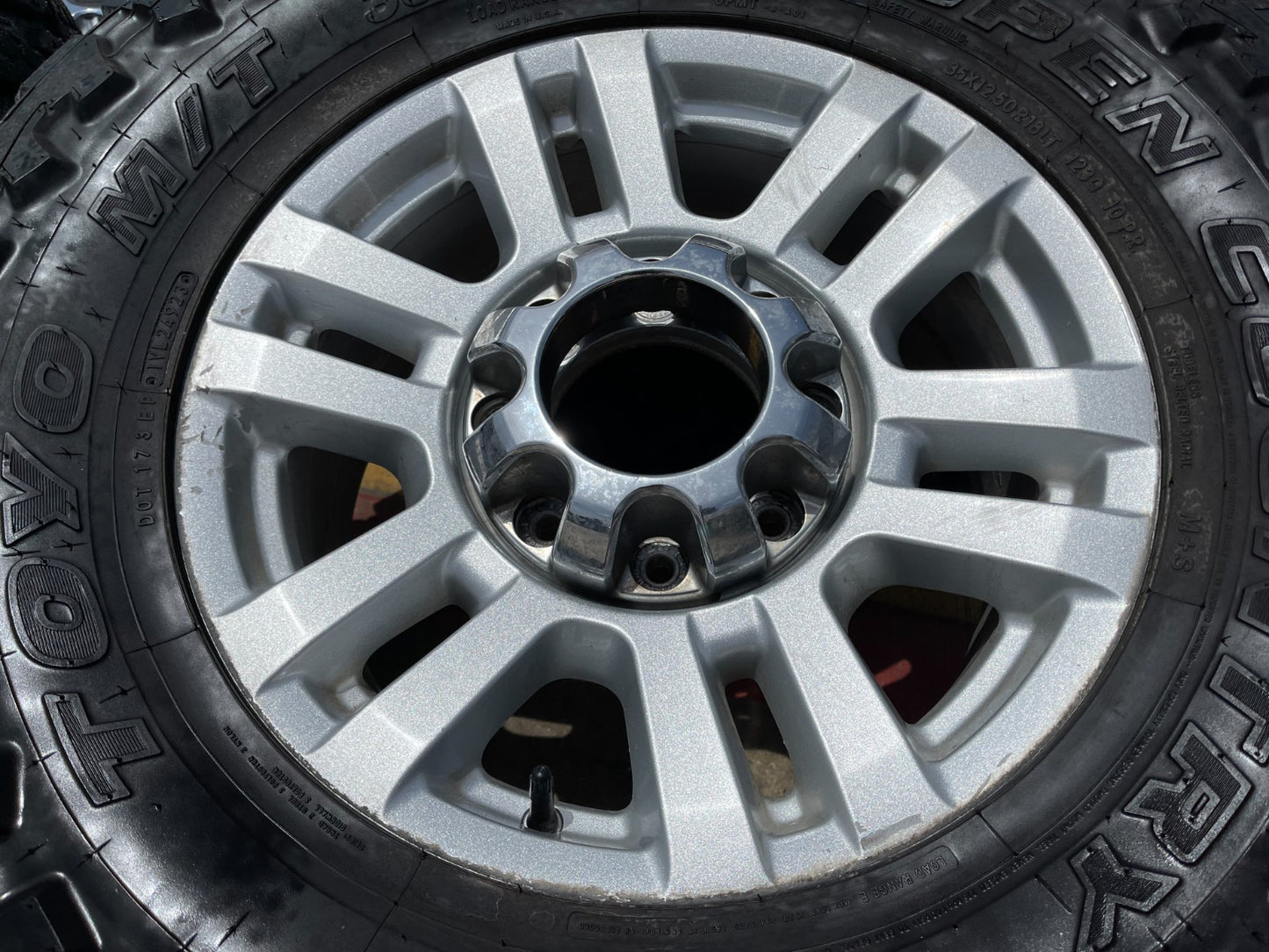 18" Ford F-250 F-350 OEM 10098 rims wheels tires TOYO 35"