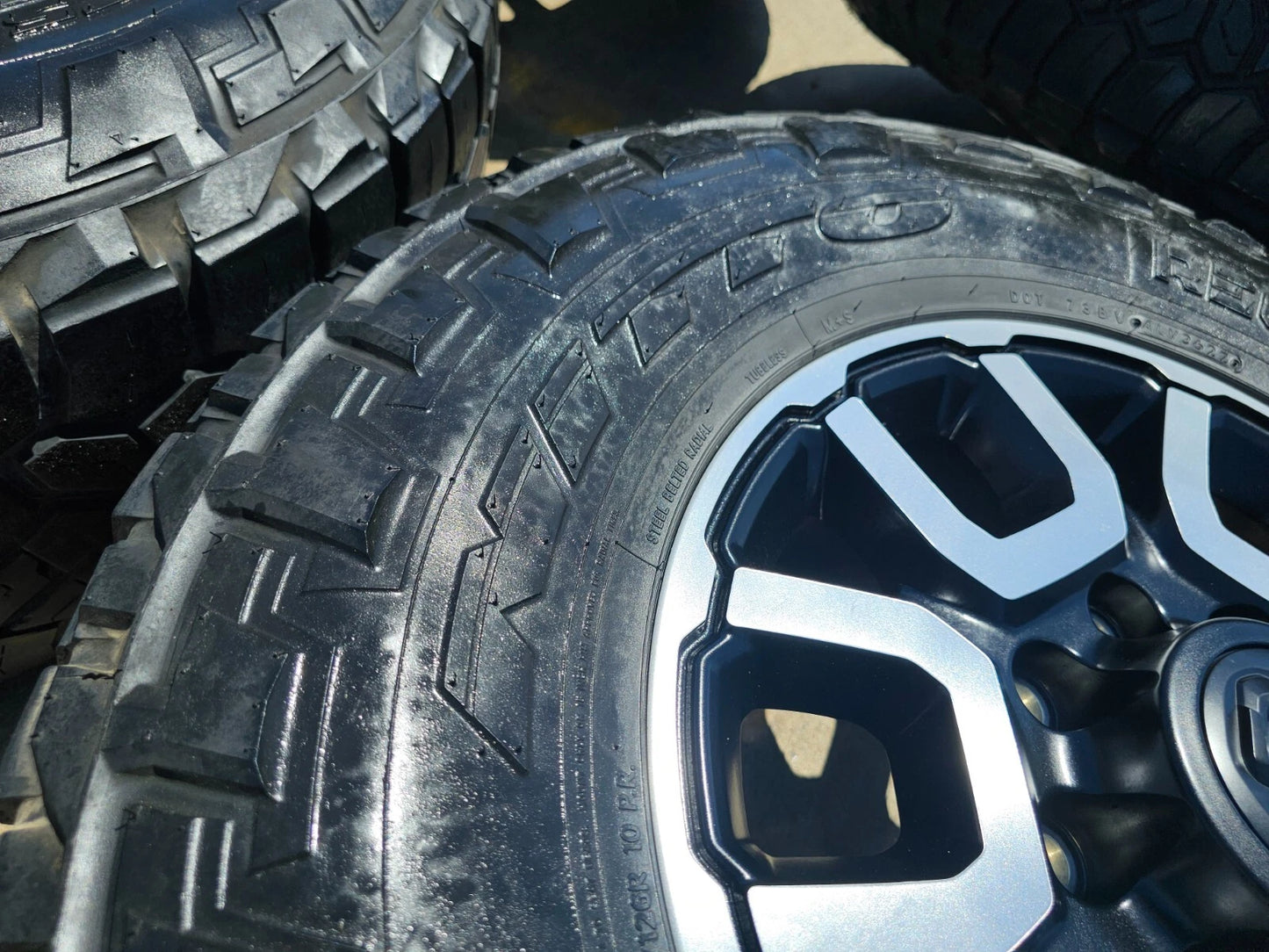 18" Ram 2500 3500 LARAMIE OEM wheels rims 2694 tires 35" NITTO