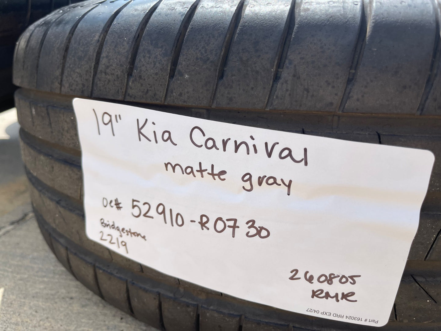 19" Kia Telluride Sorento OEM wheels rims 95983 tires Carnival BRIDGESTONE SET