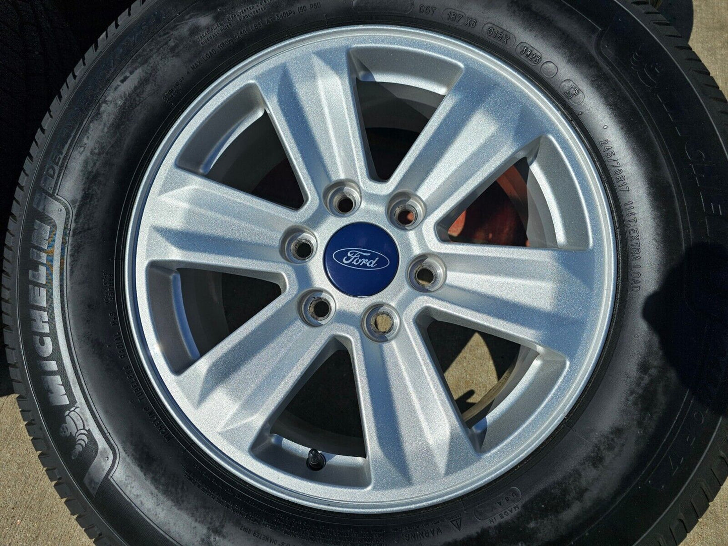 17" Ford F-150 Expedition OEM 3995 rims wheels tires MICHELIN