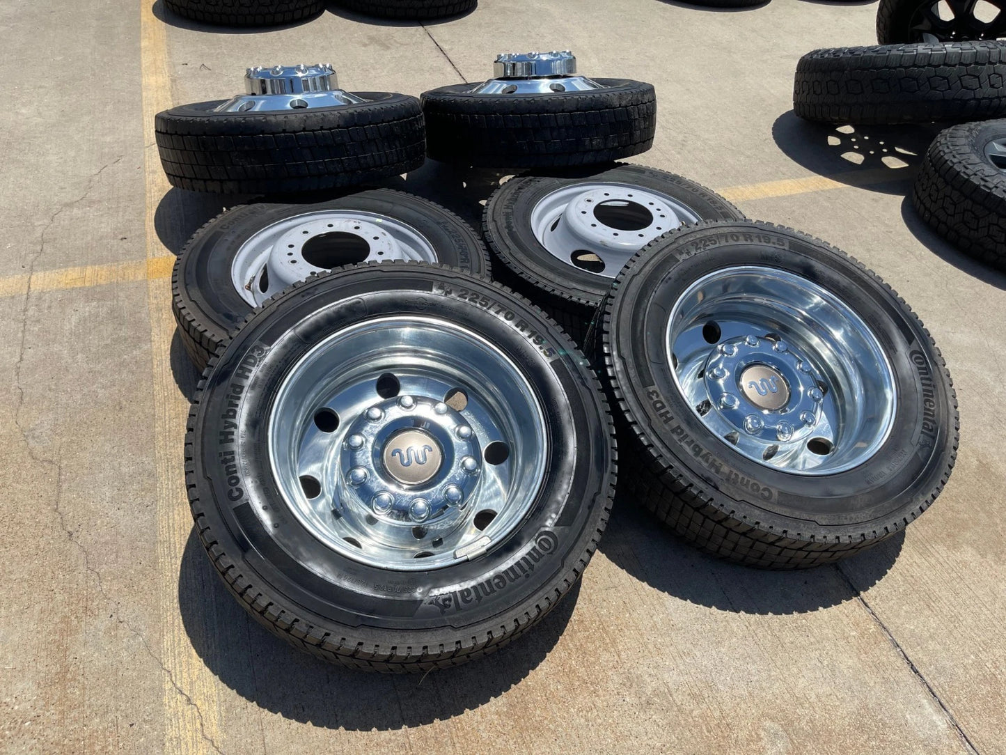 19.5" Ford F-450 Dually F-550 rims wheels RAM 4500 OEM 10x225 CONTINENTAL HD3