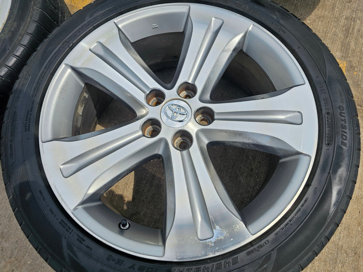 19" Toyota Highlander Rav4 XLE OEM 69536 Camry Avalon wheels rims