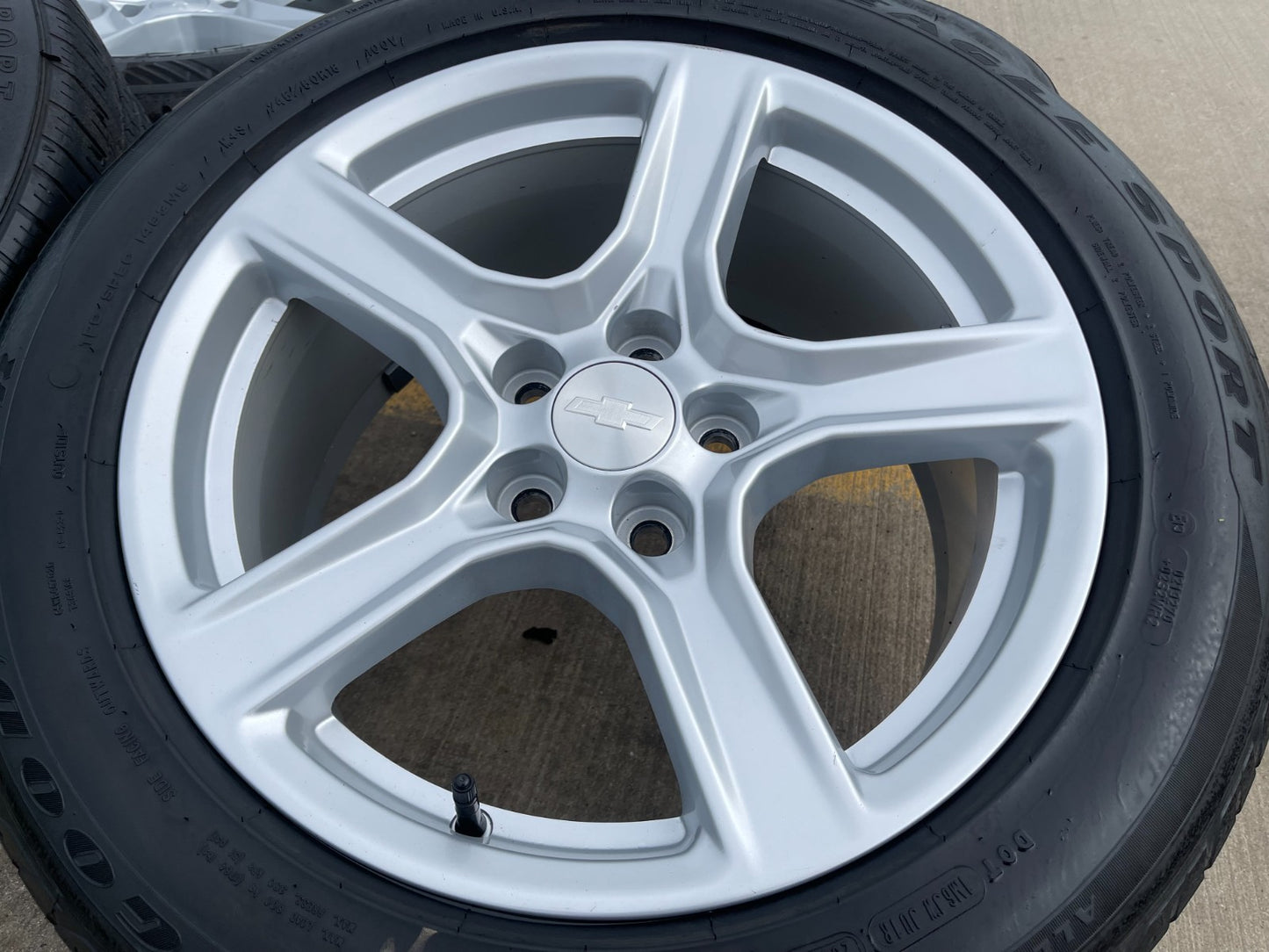 18" Chevy Camaro OEM wheels rims tires 5758 22998072 Silver 2016 2017 2018 2019