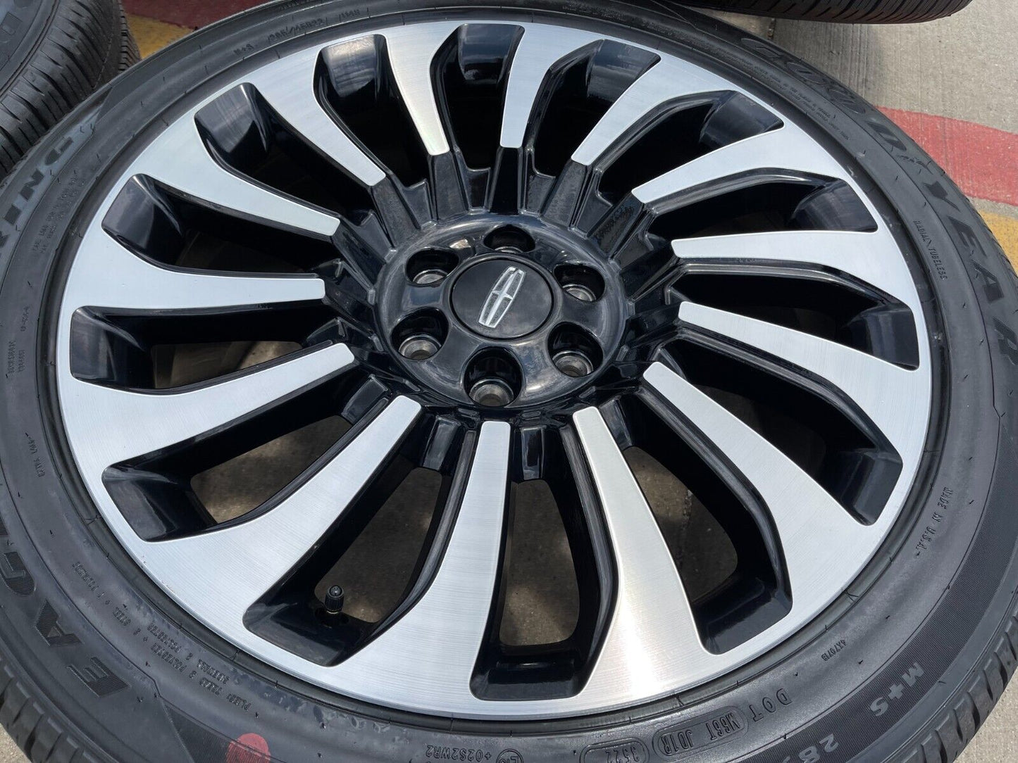 22" Lincoln Navigator OEM rims wheels Black Label 10499 95383 2023 2024 2025 NEW