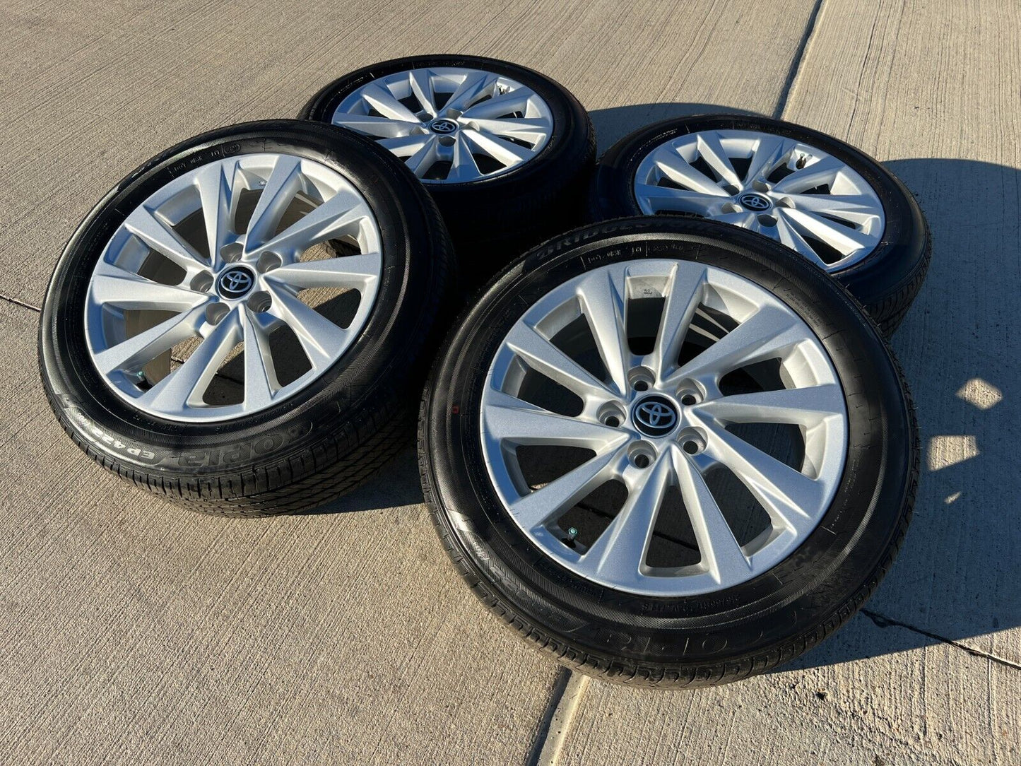 17" Toyota Camry Avalon OEM wheels rims 69137 96992 CHR 2022 2023 2024 2025 NEW