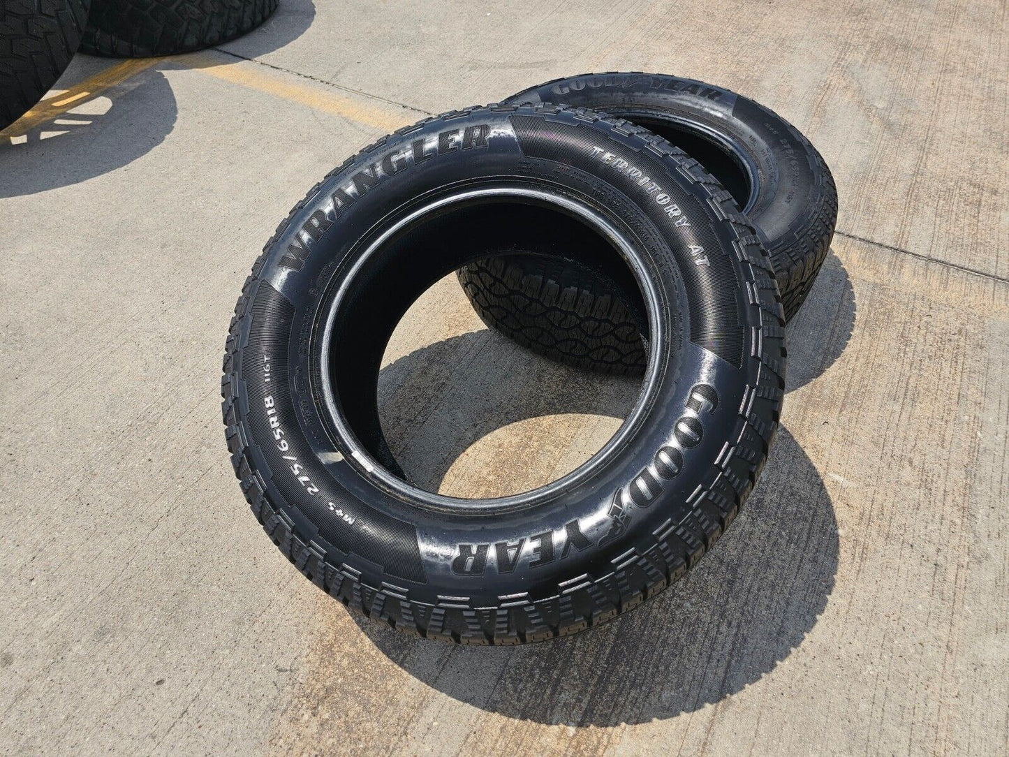 (1) 275/65/18 Goodyear Wrangler Territory A/T tire NEW