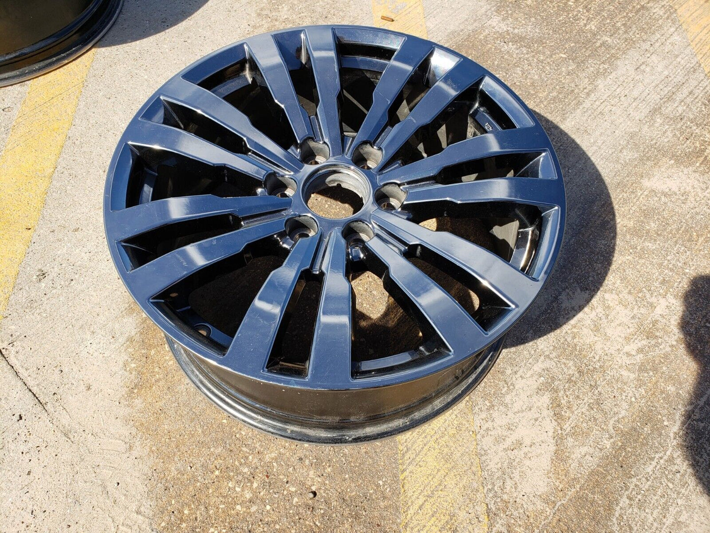 20" Nissan Titan Armada Infiniti QX80 OEM wheel rim 62773 Spare 2018 2019 2020