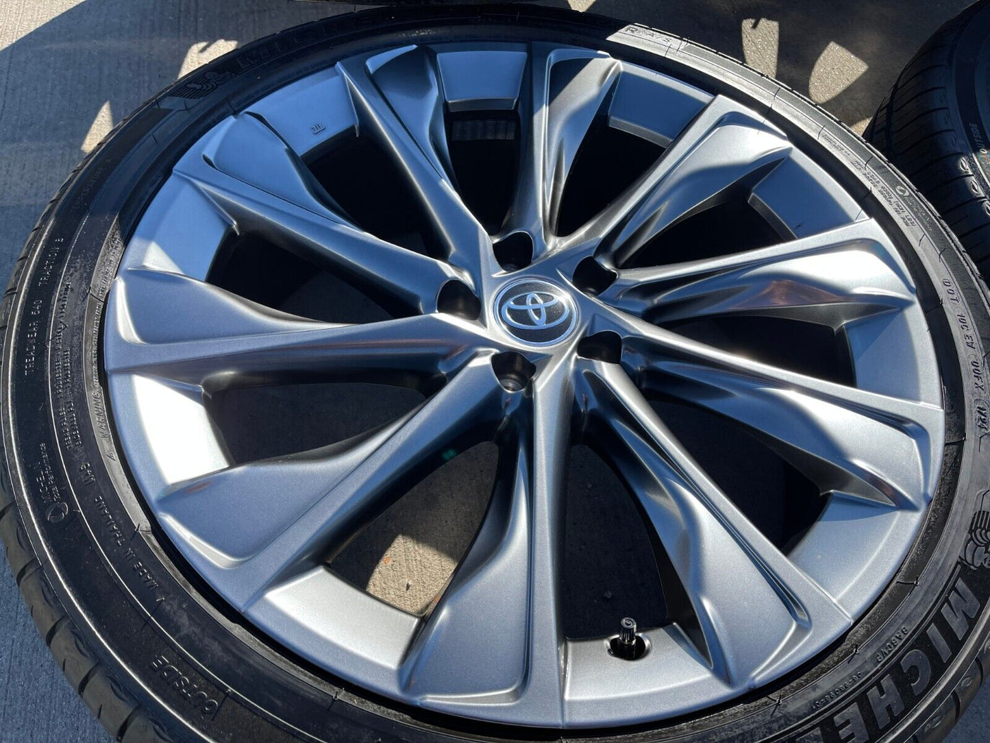 21" Toyota Crown OEM wheels rims 75332 Rav4 Camry Avalon Lexus 2024 2025 NEW