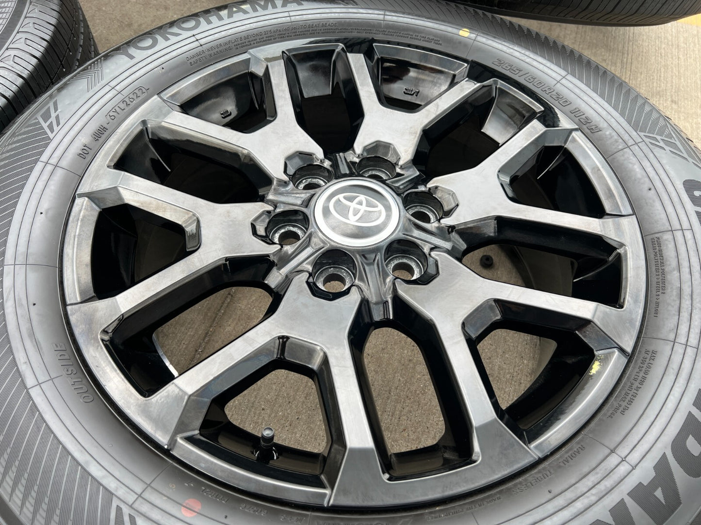 20" Toyota Tundra TSS TRD OEM wheels rims 95359 Sequoia black 2024 2025 NEW