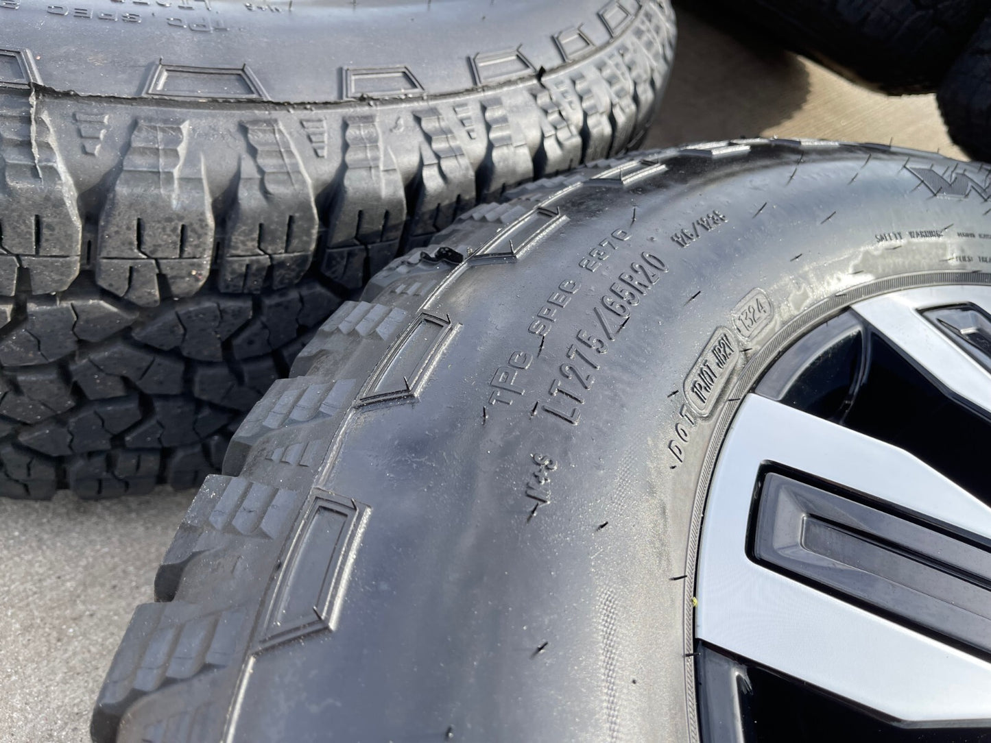 20" GMC Sierra DENALI ULTIMATE 2500 3500 OEM wheels rims 5958 Chevy tires