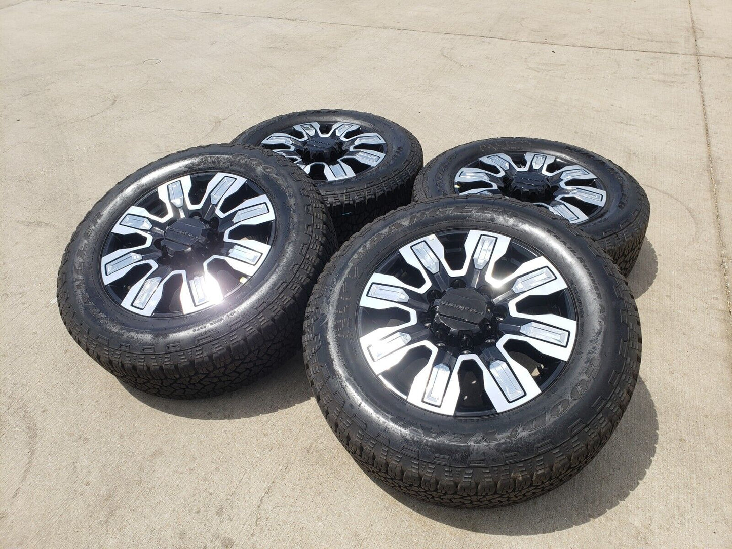 20" GMC Sierra DENALI ULTIMATE 2500 3500 OEM wheels rims 5958 Chevy tires