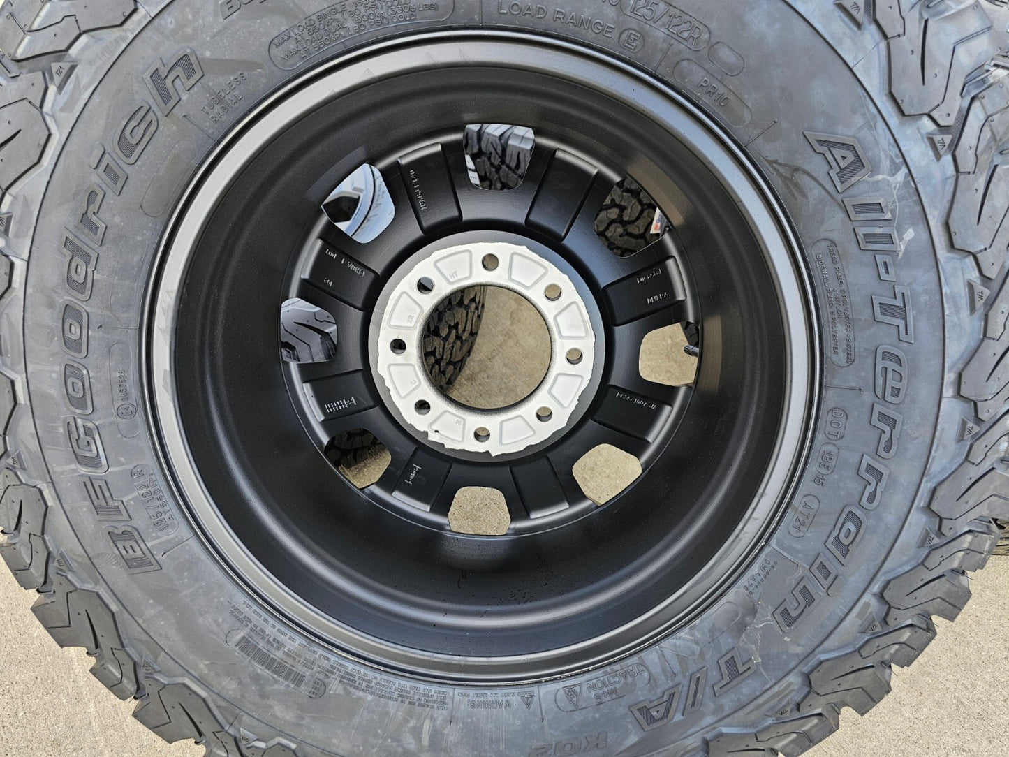 18" Ford F-250 F-350 OEM TREMOR rims wheels 10482 BFG 33" tires 2024 2025 NEW