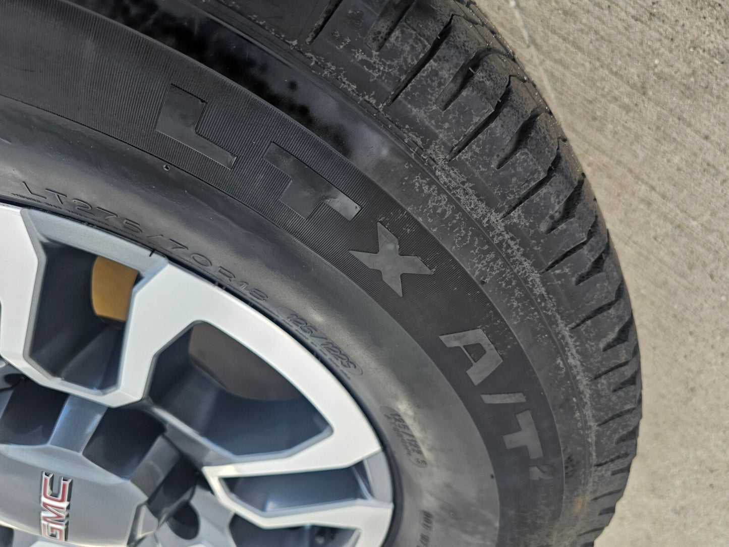 18" GMC Sierra AT4X Chevy Silverado 2500 3500 OEM 5949 wheels rims MICHELIN