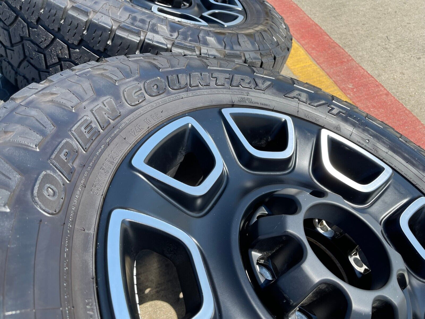 20" Ford F-250 F-350 OEM Lariat Platinum wheels rims 10486 tires TOYO