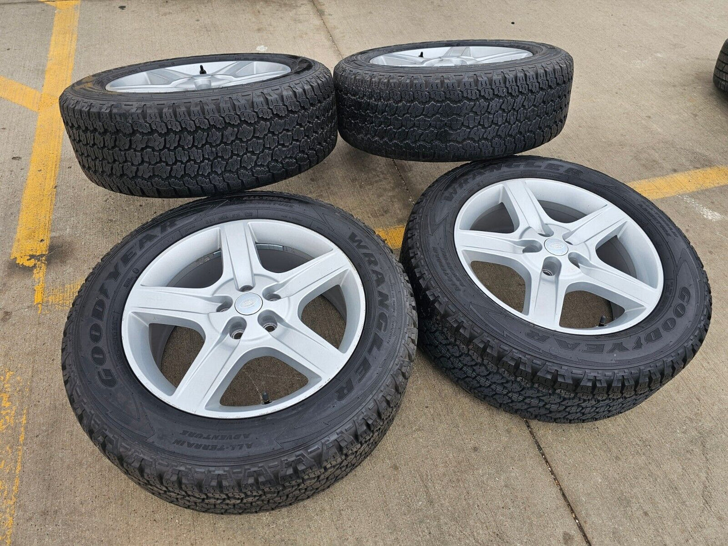 20" Land Rover Defender OEM wheels rims 72352 96980 Range 2023 2024 2025