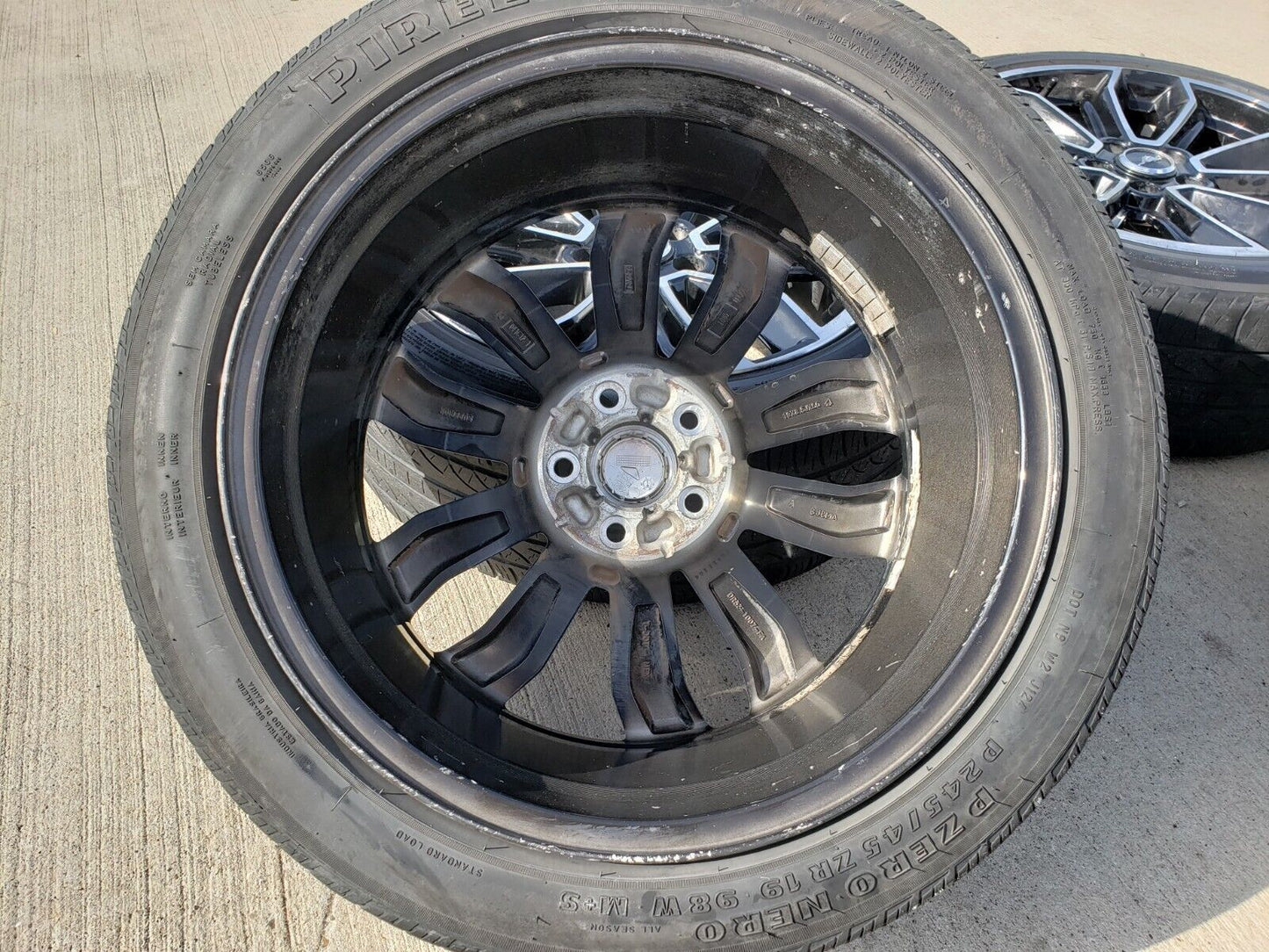 19" Ford Mustang GT OEM wheels rims 3909 tires 2013 2014 2015 2016 2019 2020