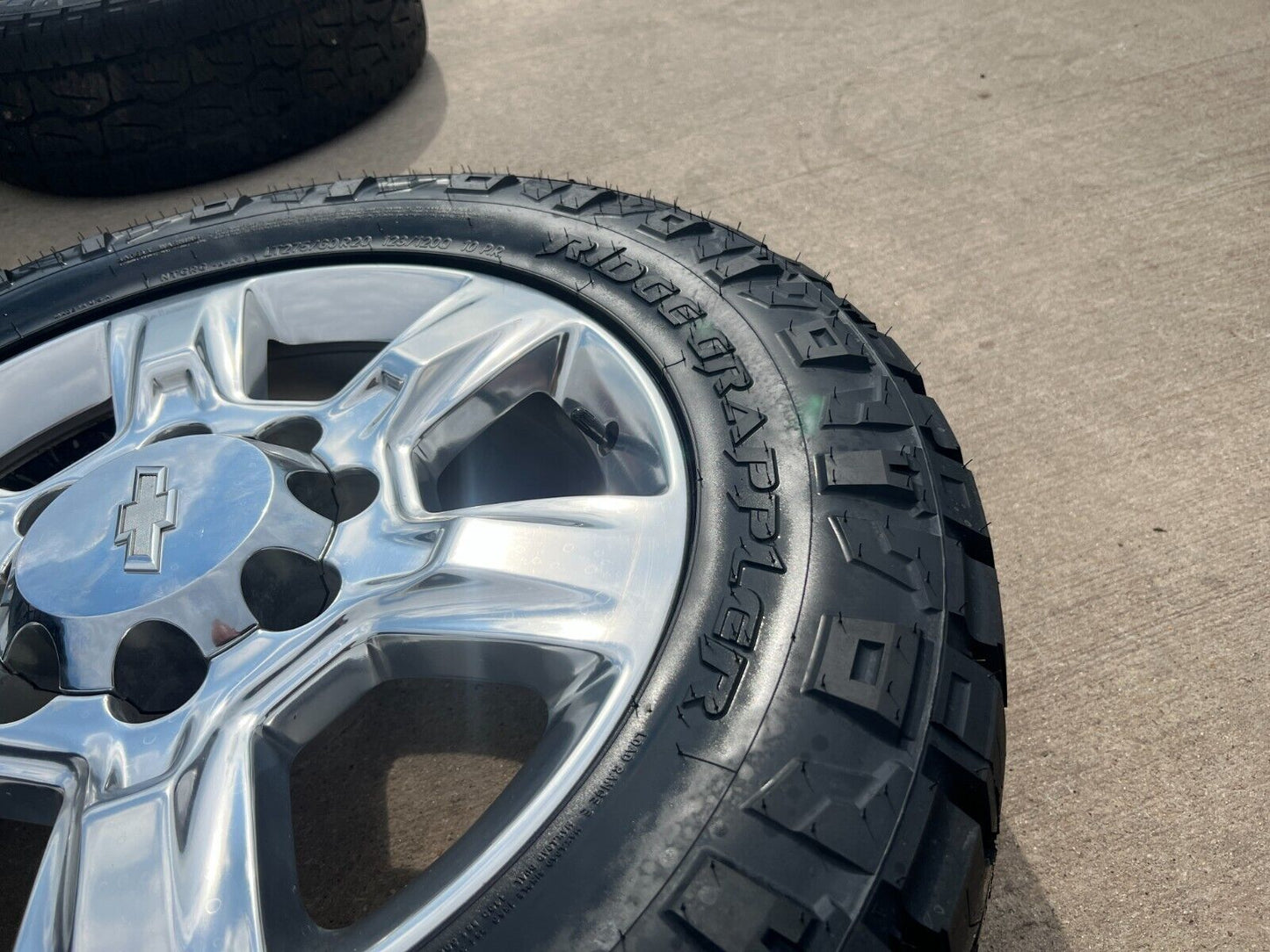 20" Chevy Silverado GMC 2500 OEM 5803 wheels rims NITTO RIDGE GRAPPLER 33" NEW