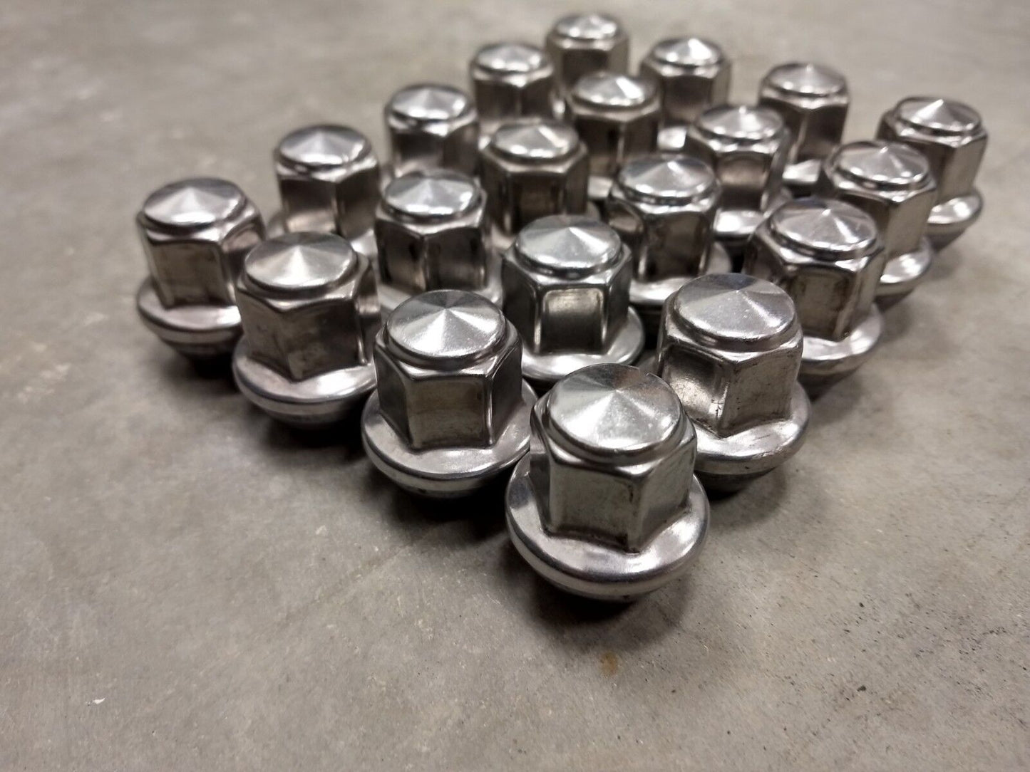 (20) OEM Ford lug nuts polished Mustang OE 14x1.5 2017 2018 2019 2020 2021 2022