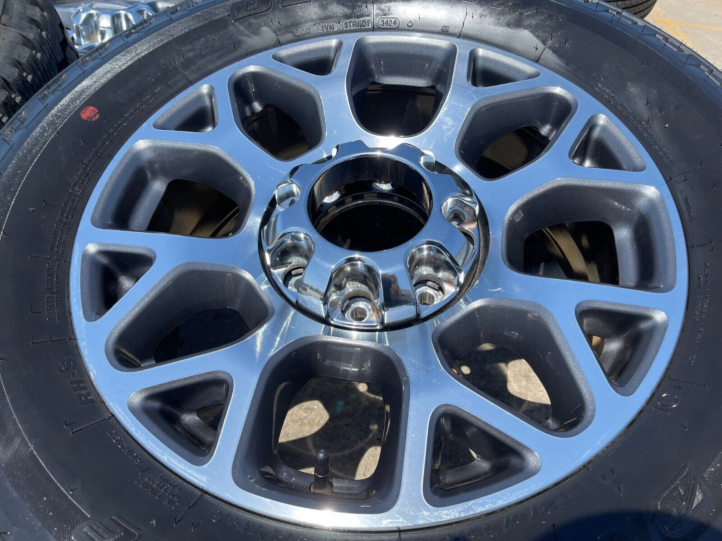 20" Ford F-250 F-350 OEM Lariat wheels rims 10292 tires 2021 2022 2023 2024 2025