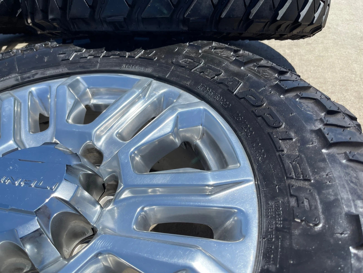 20" GMC Sierra Denali 2500 3500 OEM 5957 wheels rims 2022 2023 2024 2025 NITTO
