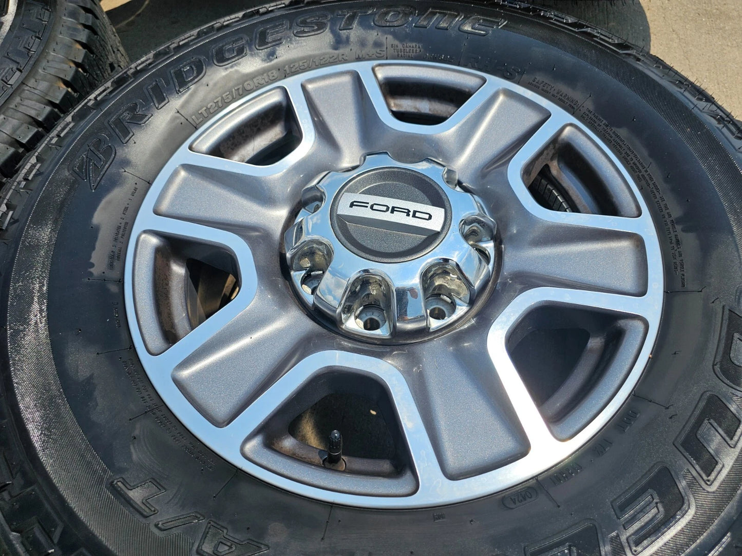 18" Ford F-250 F-350 Lariat FX-4 OEM gray wheels 10298 tires