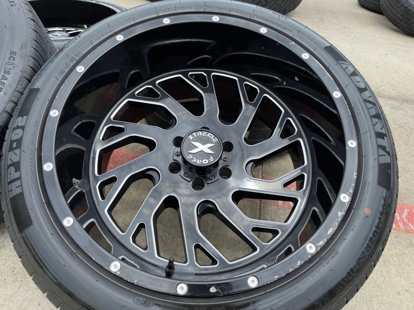22x12 22" Xtreme Force XF-8 Ford F-150 rims wheels tires Expedition tires 6x135
