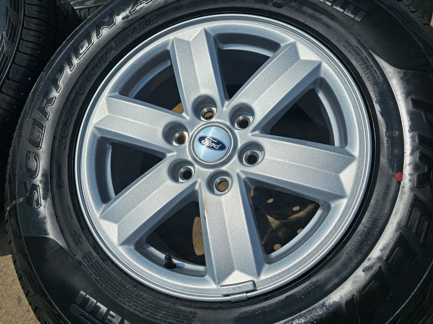 17" Ford F-150 Expedition OEM rims wheels 10339 tires 2024 2025 NEW PIRELLI A/T