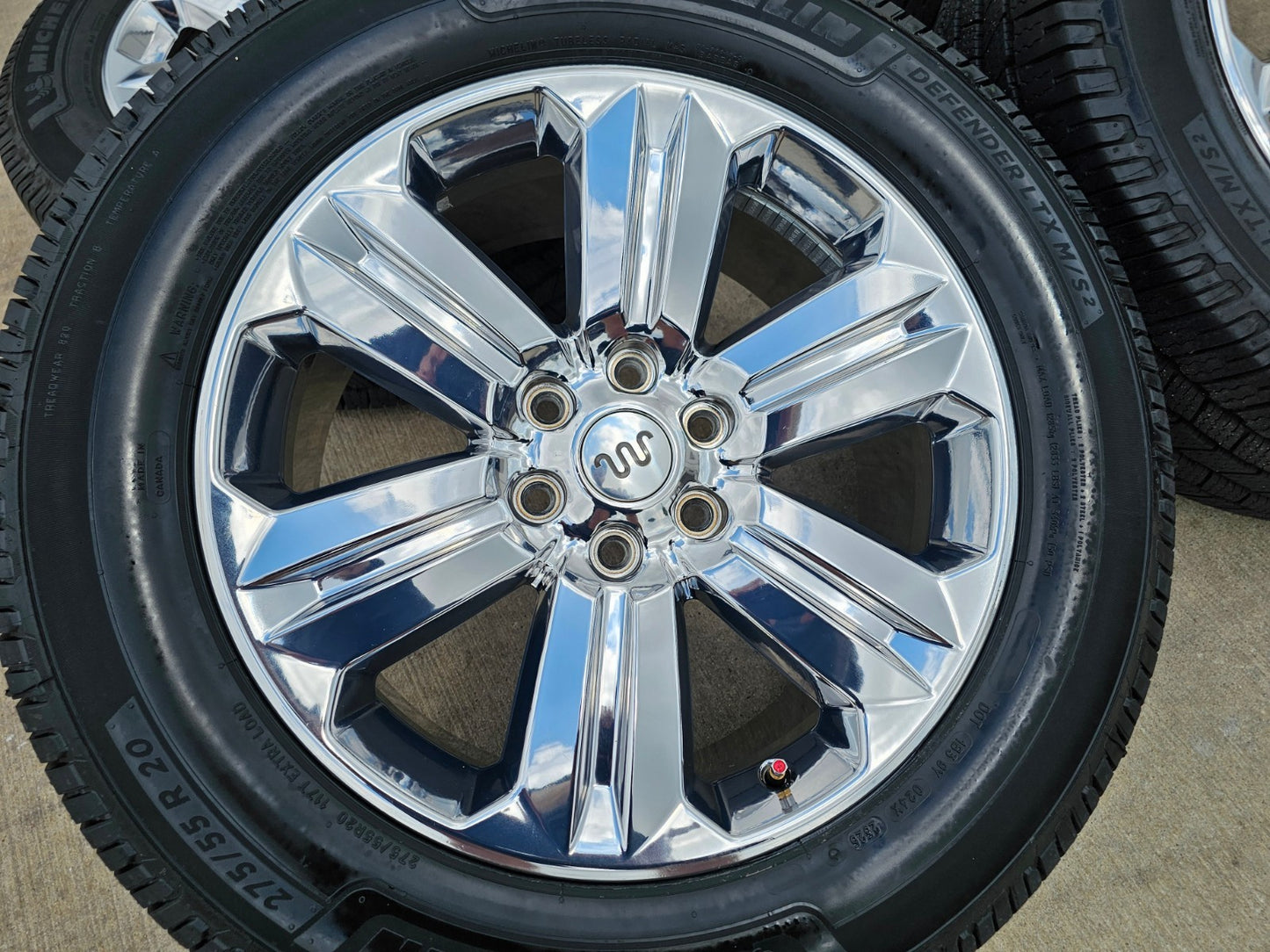 20" Ford F-150 Expedition OEM Lariat rims wheels 10171 tires CHROME MICHELIN