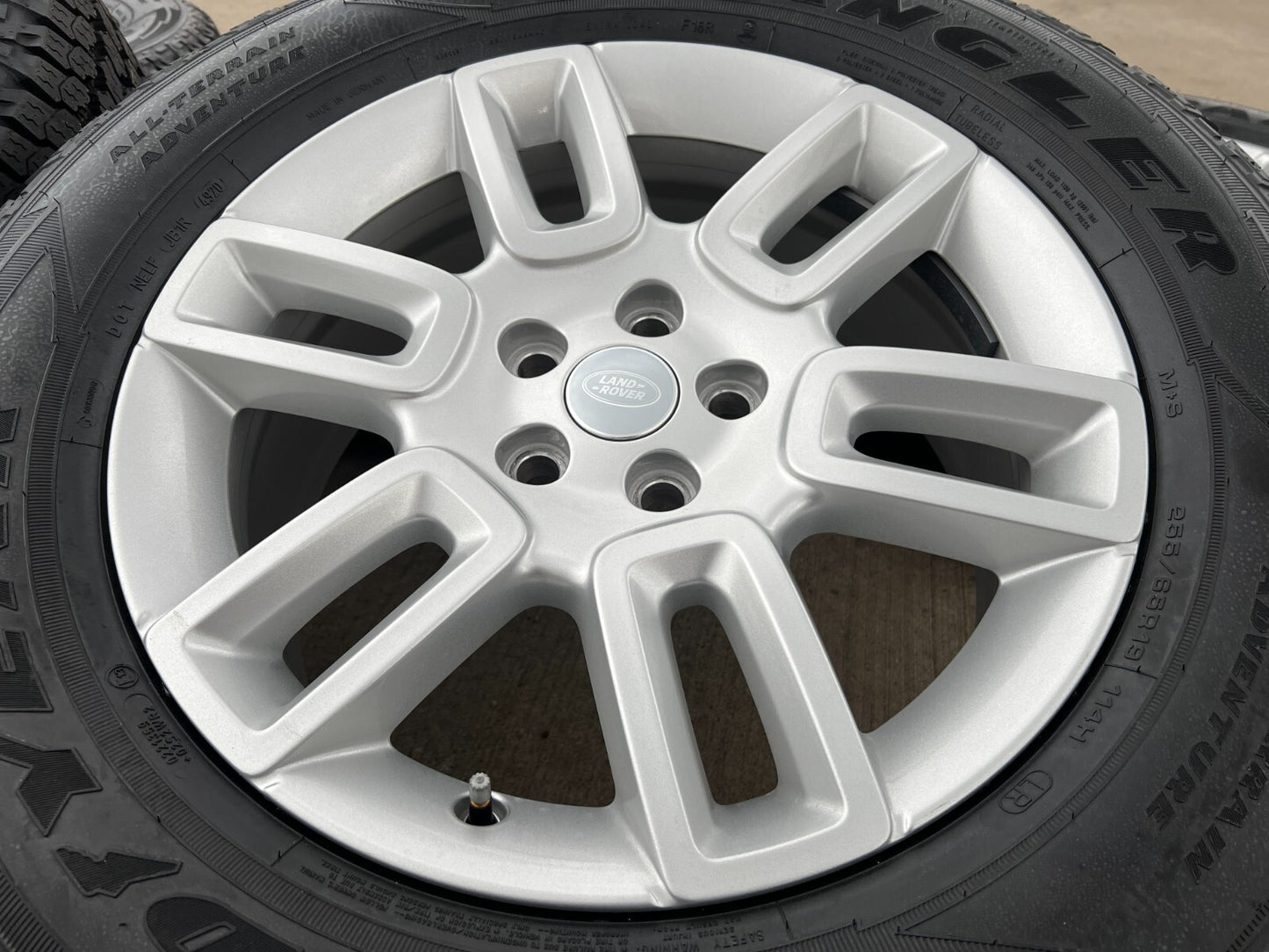 19" Land Rover DEFENDER Range Rover OEM wheels rims 72350 A/T 2023 2024 2025 NEW