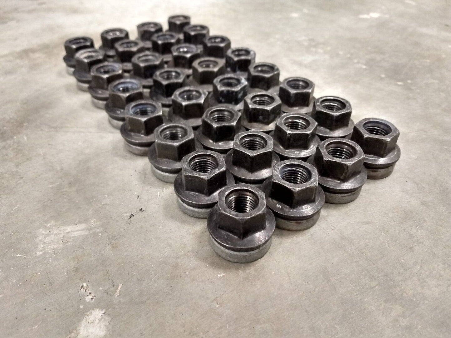 (32) OEM Ford washer lug nuts open end F-250 F-350 OE 14x1.5 2019 2020 2021 2022
