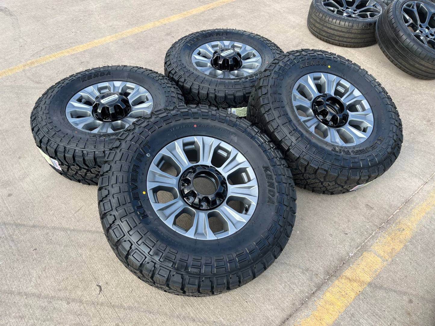 18" Ford F-250 F-350 OEM TREMOR gray rims wheels 10097 tires 2024 2025 NEW 35"