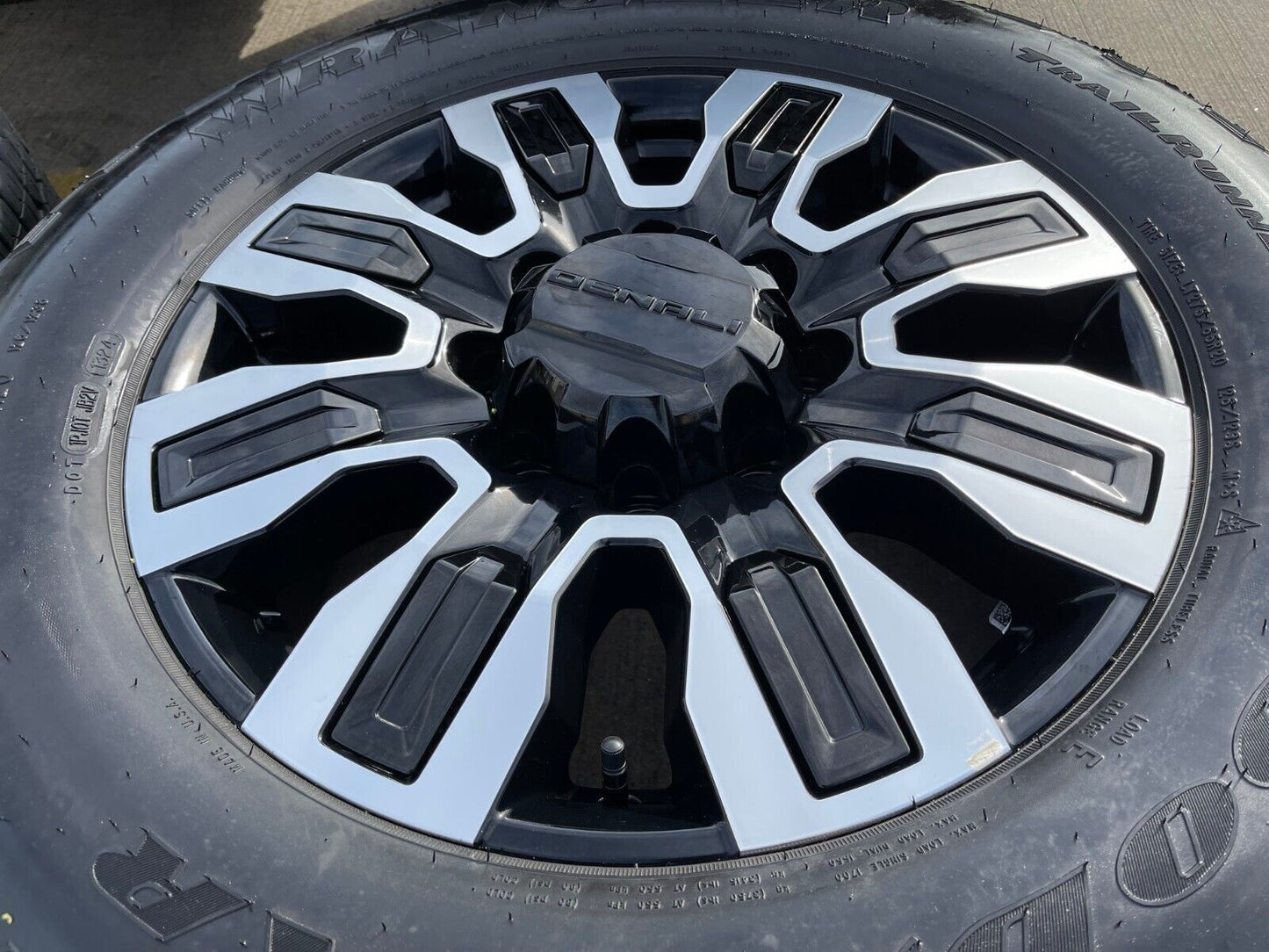 20" GMC Sierra DENALI ULTIMATE 2500 3500 OEM wheels rims 5958 Chevy 2023 2024