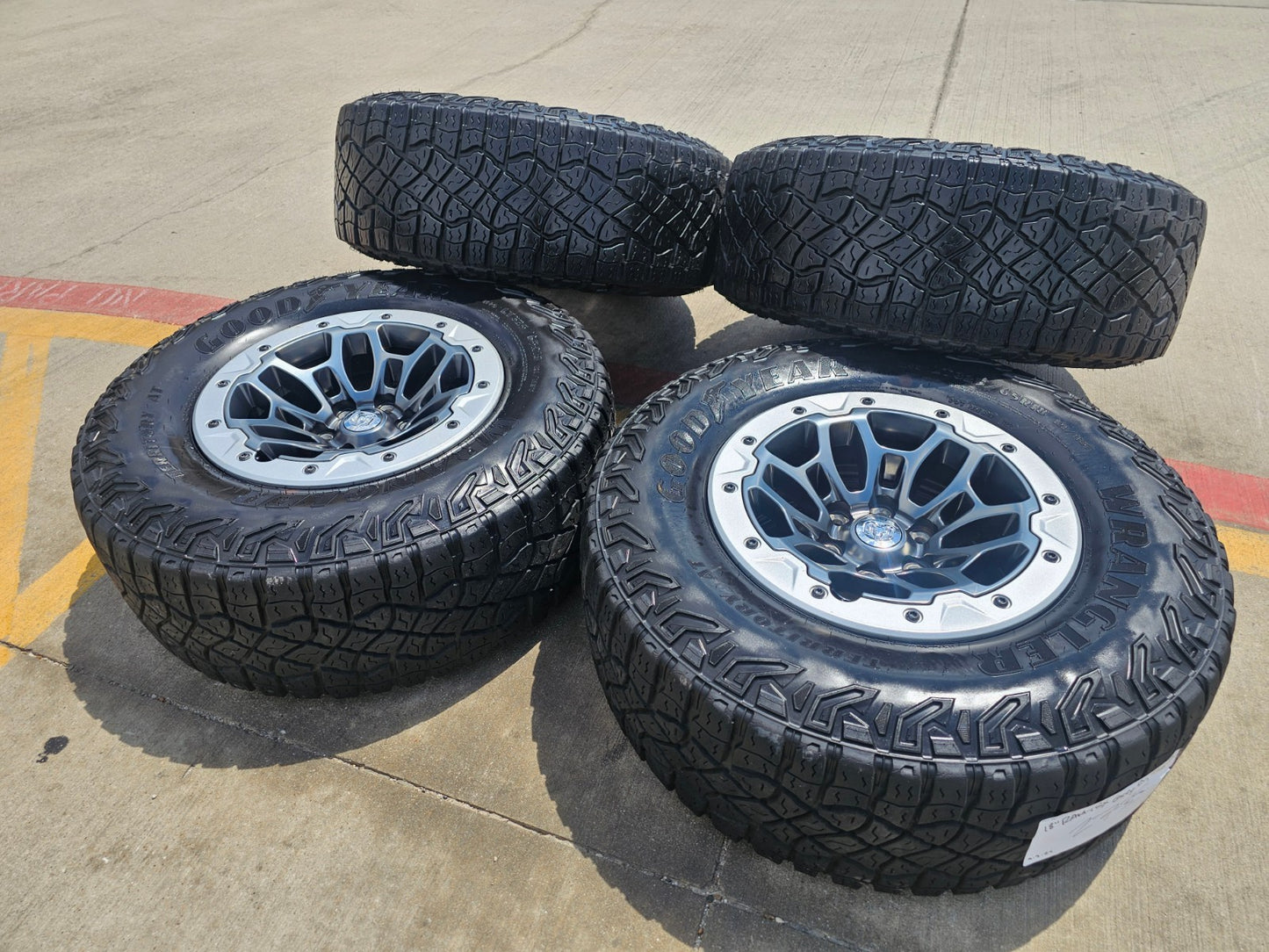 18" Dodge Ram 1500 RHO TRX Beadlock OEM wheel rim 2735 tires 2023 2024 2025 2026